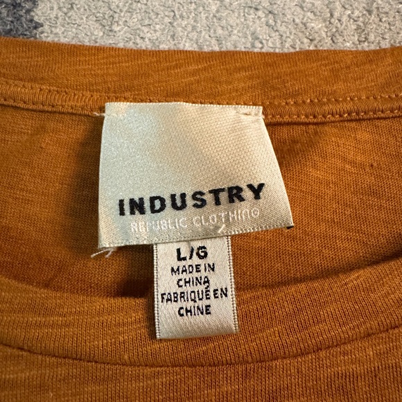 Women’s Rust/Orange Industry Top - Picture 2 of 8